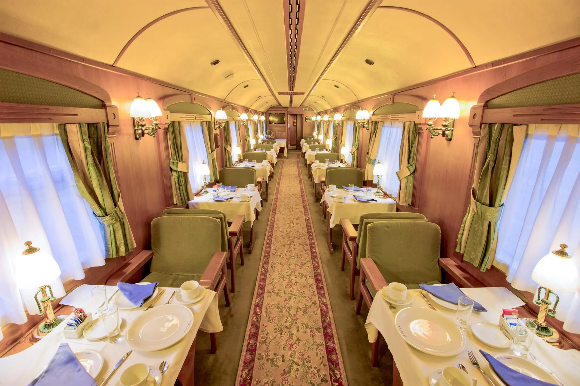 Restaurantwagen des Costa Verde Express